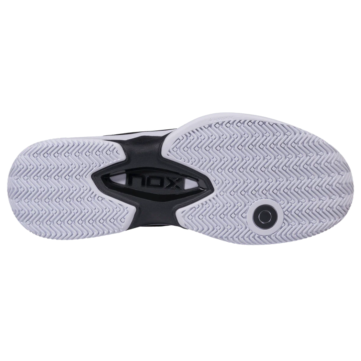 At10 Lux Shoe 2026 - Black / White