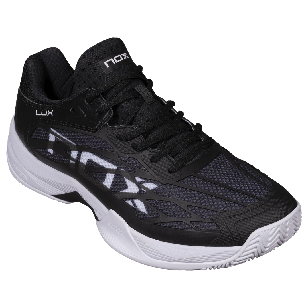 At10 Lux Shoe 2026 - Black / White