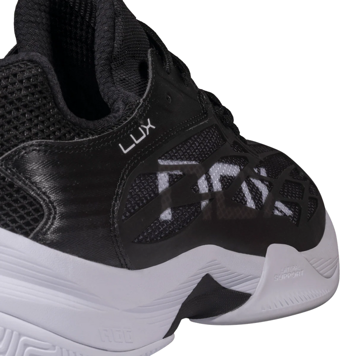At10 Lux Shoe 2026 - Black / White