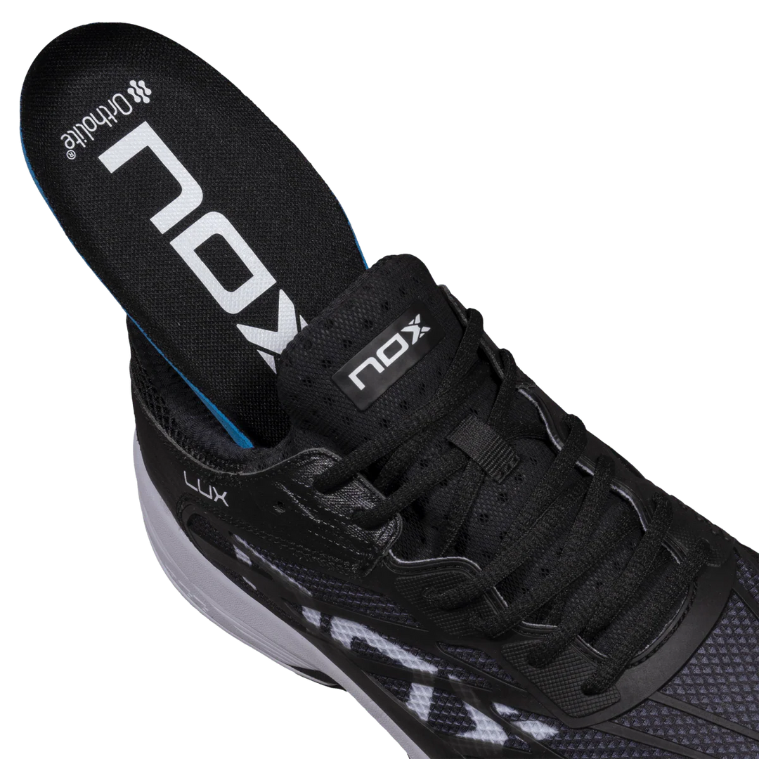 At10 Lux Shoe 2026 - Black / White