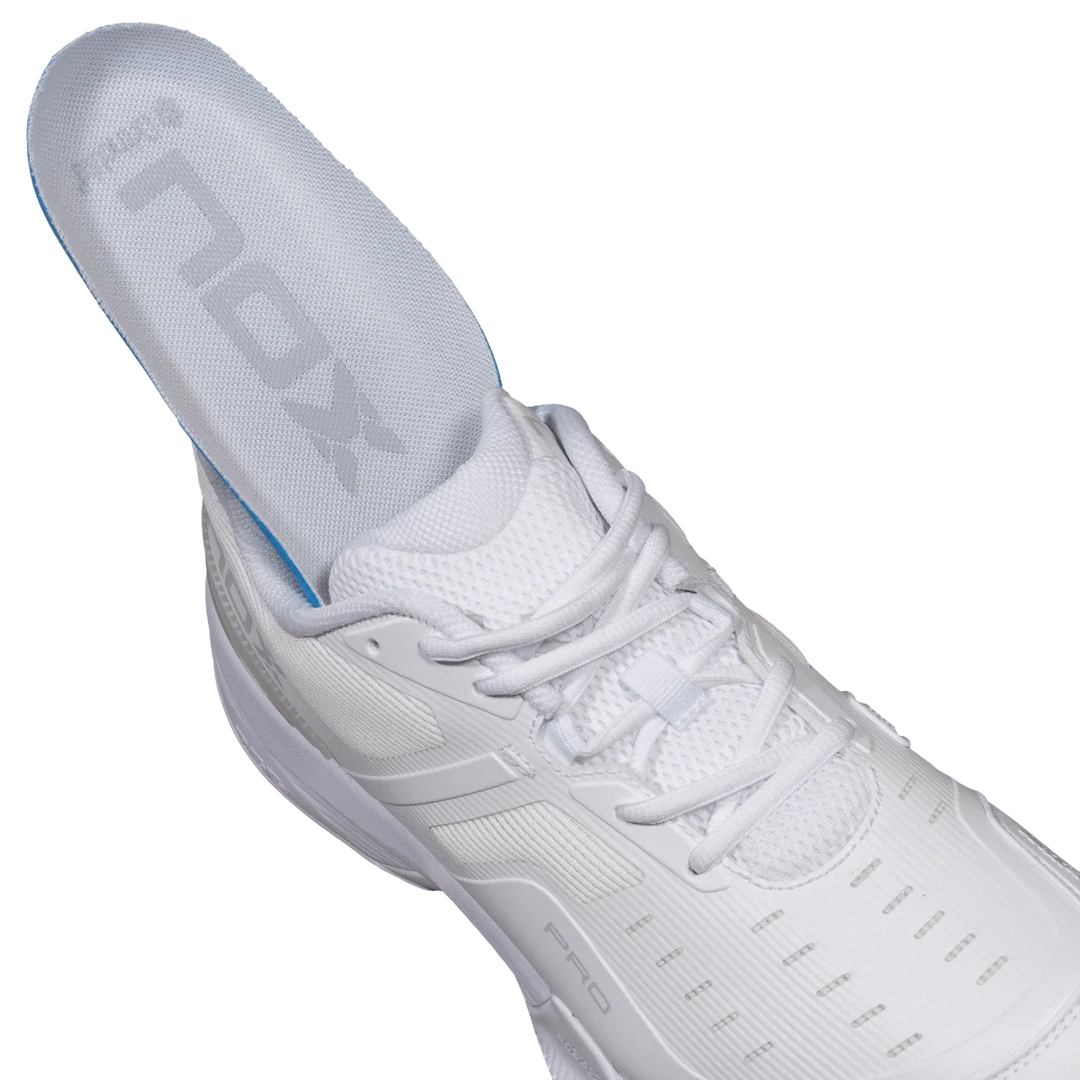 At10 Pro Shoe 2026 - White / Grey